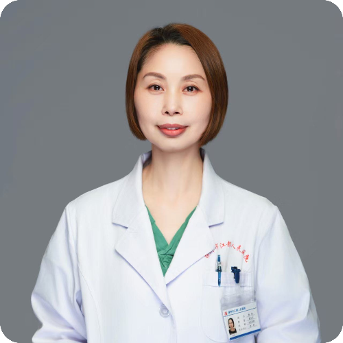 杨咏医生照片