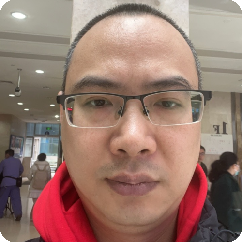 何小龙医生头像照片