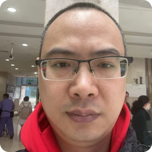 何小龙