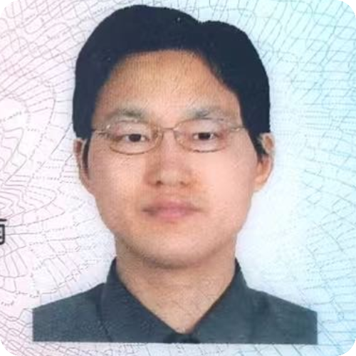 秦东平医生头像照片