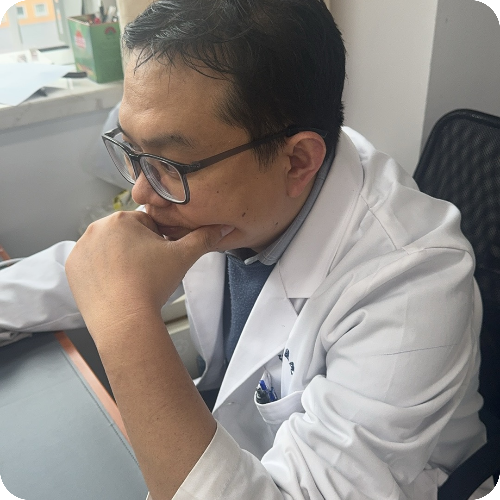 刘江医生头像照片
